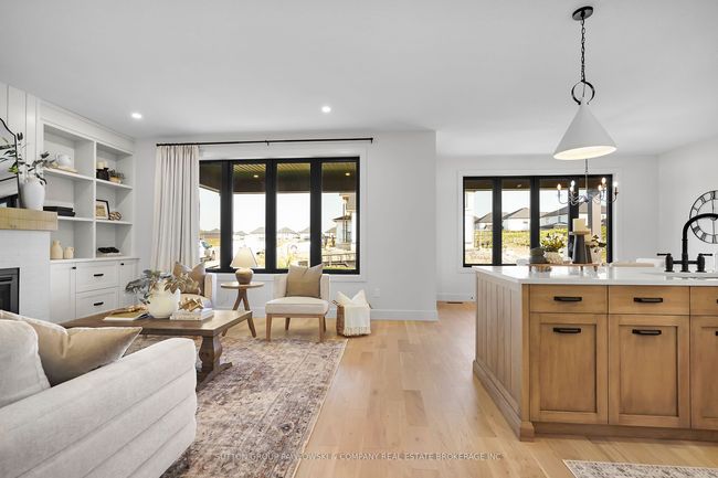 29 Spruce Crescent, House other with 3 bedrooms, 3 bathrooms and 2 parking in North Middlesex ON | Image 6