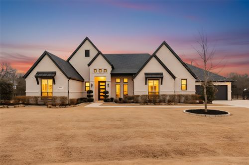 2174 Narrow Rd, Lucas, TX, 75002-8323 | Card Image