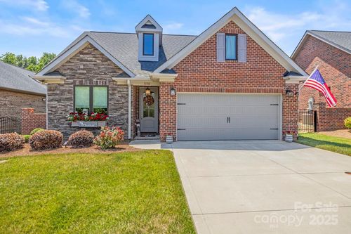 1150 Golden Hill Ln, Denver, NC, 28037-6252 | Card Image