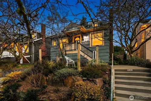 7026 5th Ave Nw, Seattle, WA, 98117-4915 | Card Image