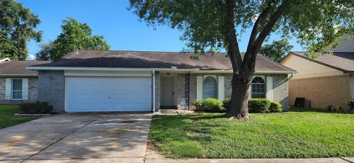 10115 Enchanted Stone Dr, Houston, TX, 77070-4904 | Card Image