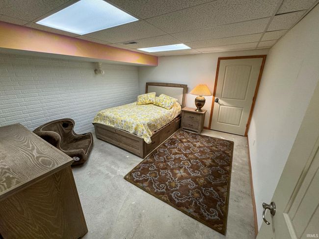 11604 Ne Wawasee Dr, House other with 6 bedrooms, 3 bathrooms and null parking in Syracuse IN | Image 21
