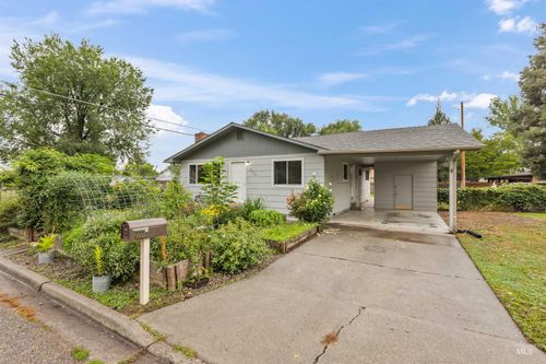 222 S 15th St, Payette, ID, 83661-2954 | Card Image