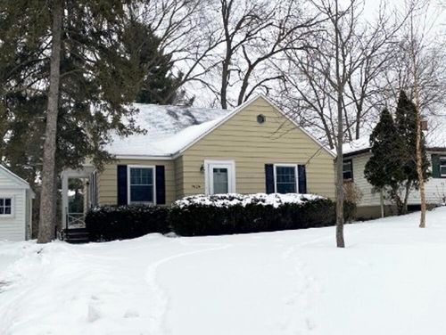 7626 Grand St, Dexter, MI, 48130-1327 | Card Image