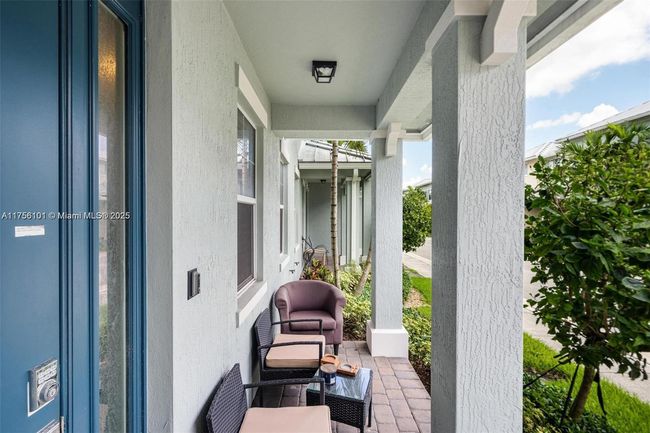 3944 Poinciana Ln, Townhouse with 3 bedrooms, 3 bathrooms and null parking in Hollywood FL | Image 5