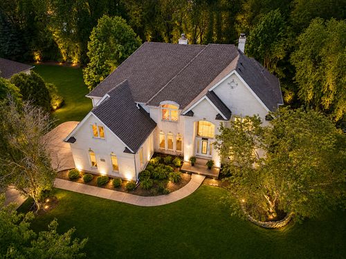 1315 Darien Club Dr, Darien, IL, 60561-3671 | Card Image