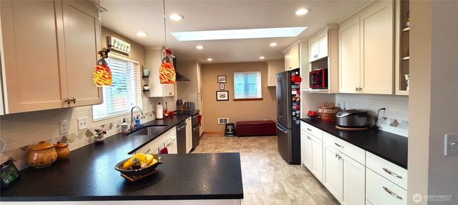 Kitchen | Image 14
