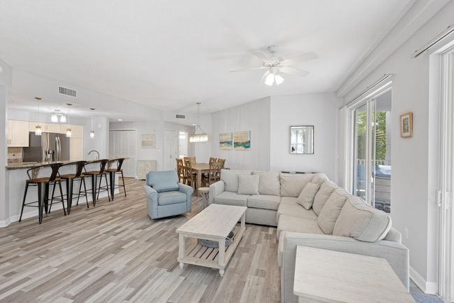 Open Floor Plan | Image 16
