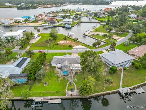 2176 N Watersedge Dr, Crystal River, FL, 34429-5271 | Card Image