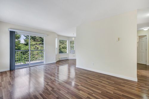 209-45222 Watson Rd, Chilliwack, BC, V2R3J4 | Card Image