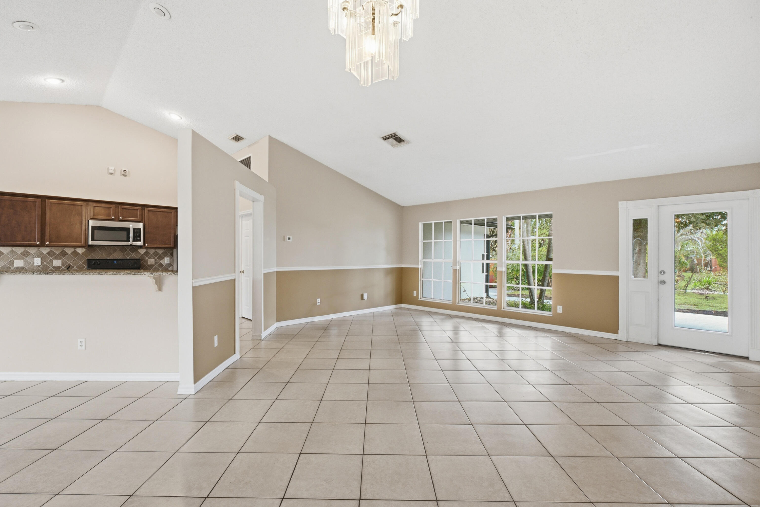 Residential Lease in Port St Lucie 5
