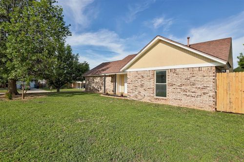 12401 Sw 6th St, Yukon, OK, 73099-6117 | Card Image
