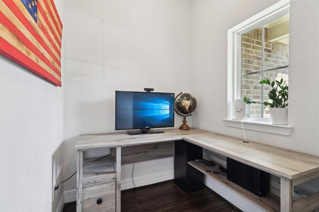40543 Berylline Ln, House other with 3 bedrooms, 2 bathrooms and 2 parking in Magnolia TX | Image 11