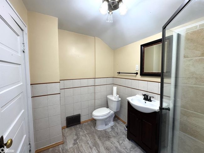 905 Highway 69 N, Home with 3 bedrooms, 2 bathrooms and 2 parking in Forest City IA | Image 15