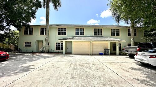 13880 York Ct, Wellington, FL, 33414-7752 | Card Image