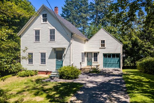8 Park St, Camden, ME, 04843-1818 | Card Image