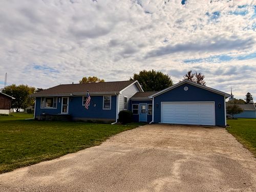 407 W Santee Street, Sublette, IL, 61367 | Card Image