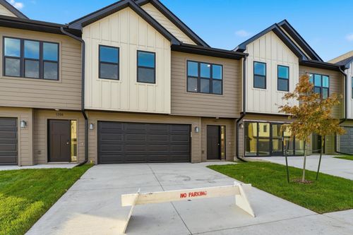 1362 Meadow Rose Pl, Waukee, IA, 50263-7909 | Card Image