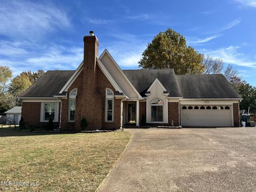 7264 Flower Creek Dr, Southaven, MS, 38671-5936 | Card Image