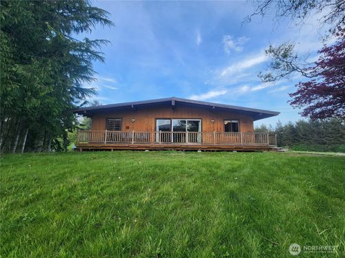 663 Whiskey Creek Beach Rd, Port Angeles, WA, 98363-7122 | Card Image