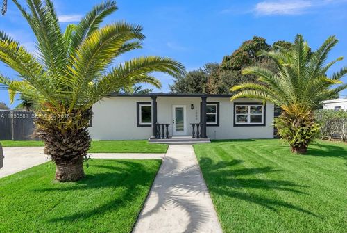 16000 Nw 21st Ave, Miami Gardens, FL, 33054-2040 | Card Image