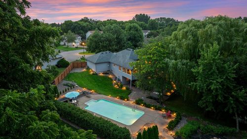 1025 Forest Glen Ct, Burnsville, MN, 55337-2438 | Card Image