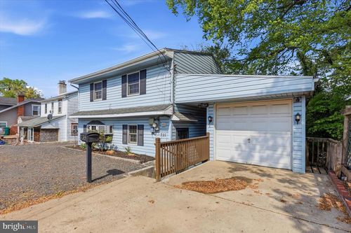 735 Newportville Rd, CROYDON, PA, 19021-5446 | Card Image