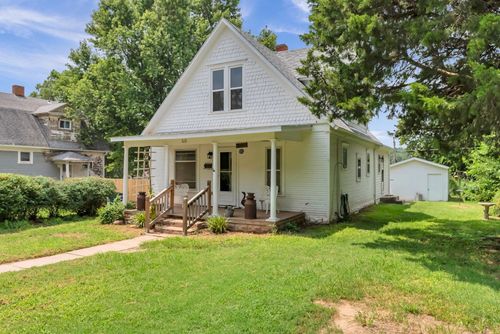 615 Cedar St, Kingman, KS, 67068-1108 | Card Image
