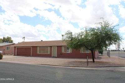 1391 W 7 Th Avenue, House other with 2 bedrooms, 2 bathrooms and null parking in Apache Junction AZ | Image 3