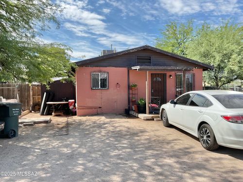 303 & 305 E Palmdale Street, Tucson, AZ, 85714 | Card Image