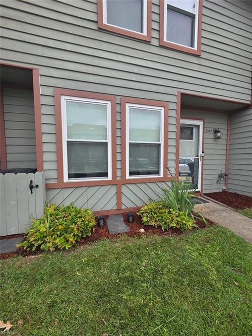 1422 Highnoon Pl, Virginia Beach, VA, 23462-7434 | Card Image