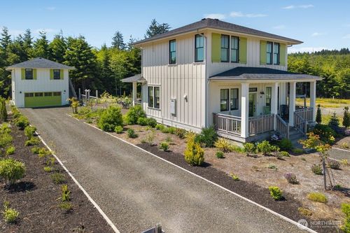 36 Easthaven St, Pacific Beach, WA, 98571-0209 | Card Image