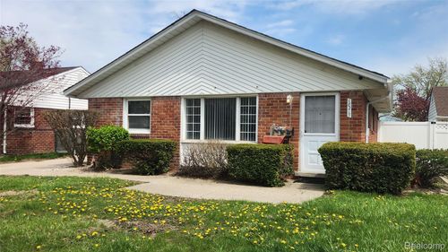 18217 Hamann St, Riverview, MI, 48193-7464 | Card Image