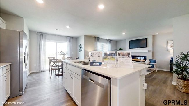8914 N 166 Th St, Townhouse with 3 bedrooms, 3 bathrooms and 2 parking in Bennington NE | Image 5