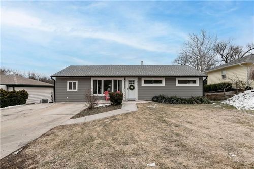 3021 S 46th Ter, Kansas City, KS, 66106-3735 | Card Image