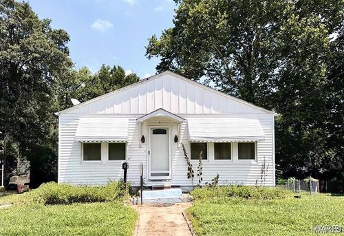 8 Lindner Ln, Union, MO, 63084-1012 | Card Image
