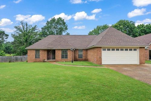 3889 Oak Trace Cv, Bartlett, TN, 38135-1805 | Card Image