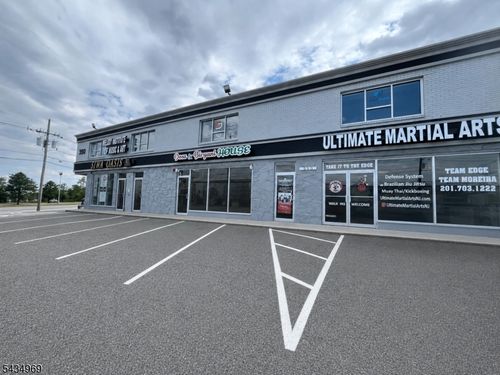 350 Market St, Saddle Brook, NJ, 07663-5924 | Card Image