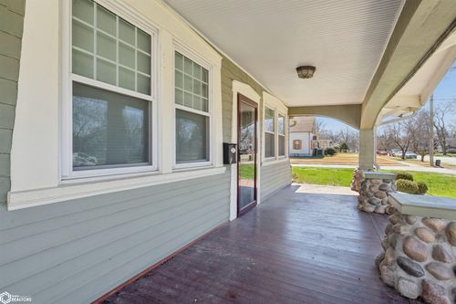 1038 S Starr Ave, Burlington, IA, 52601-3110 | Card Image