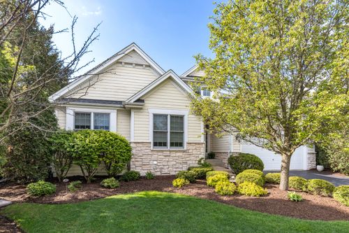 2701 W Walnut Ct, Woodridge, IL, 60517-1046 | Card Image