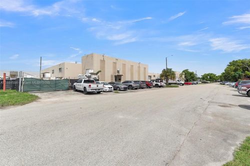 821 Nw 57th Pl, Fort Lauderdale, FL, 33309-2031 | Card Image