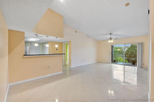 unit-303-5011 Wiles Rd, Coconut Creek, FL, 33073-4203 | Card Image
