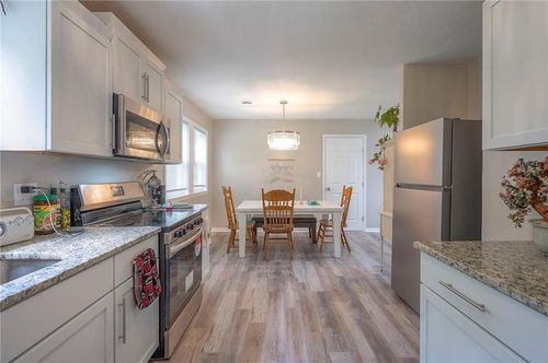 11224 Mckinley Ave, Kansas City, MO, 64134-3649 | Card Image