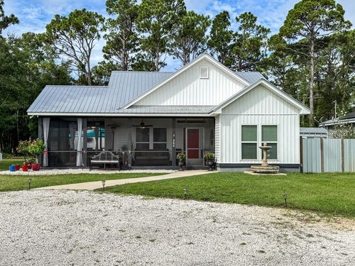 242 15th St, Apalachicola, FL, 32320-1340 | Card Image