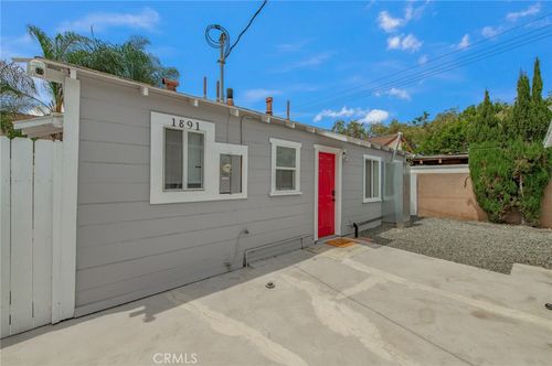 1891 Saint Louis Ave, Signal Hill, CA, 90755-5920 | Card Image