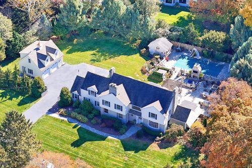 830 Bayberry Ln, Orange, CT, 06477-1628 | Card Image