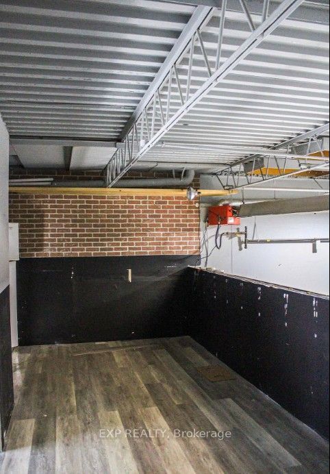 Commercial Lease in Toronto C11 4