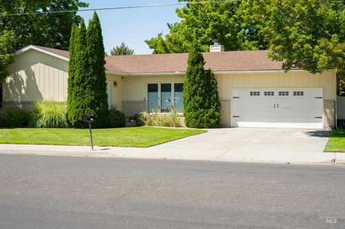 2711 Elizabeth Blvd, Twin Falls, ID, 83301-7513 | Card Image