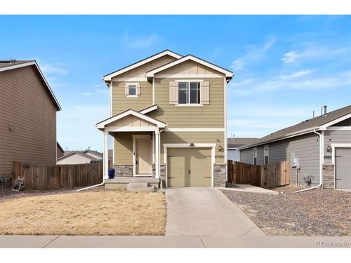 47401 Lily Ave, Bennett, CO, 80102-8628 | Card Image