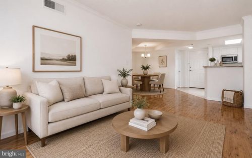 704-3835 9th St N, ARLINGTON, VA, 22203-1992 | Card Image